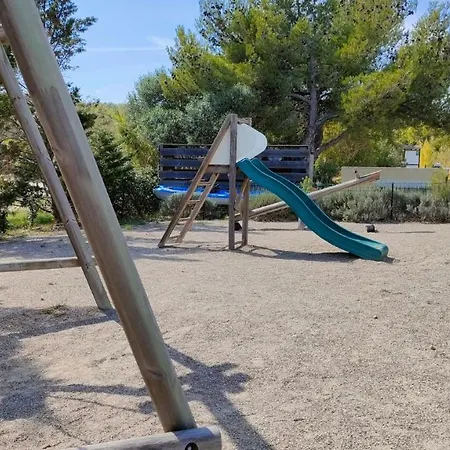 Campsite Tikayan Felix De La Bastide *