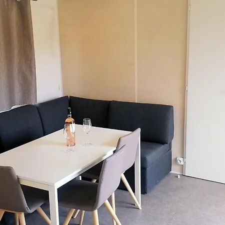 Campsite Tikayan Felix De La Bastide *